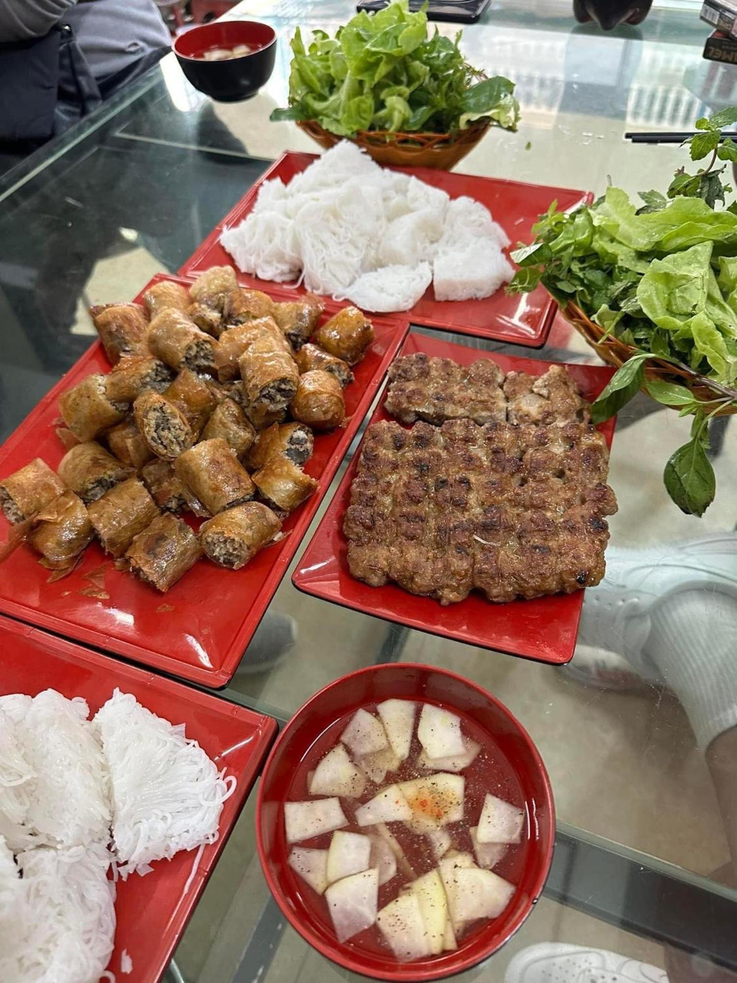 Truong Son Luxury Homestay นิญบิ่ญ ภายนอก รูปภาพ