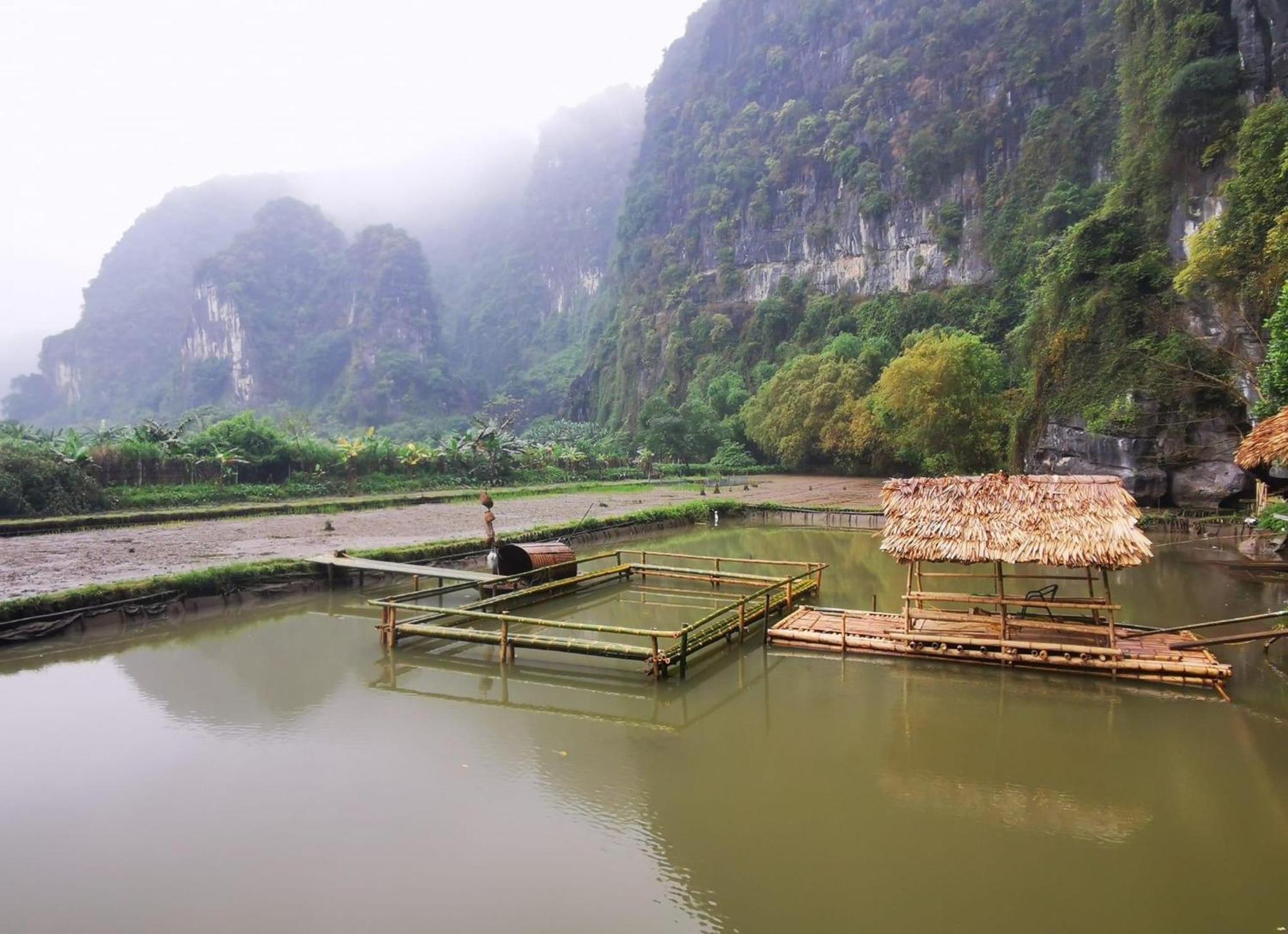 Truong Son Luxury Homestay นิญบิ่ญ ภายนอก รูปภาพ
