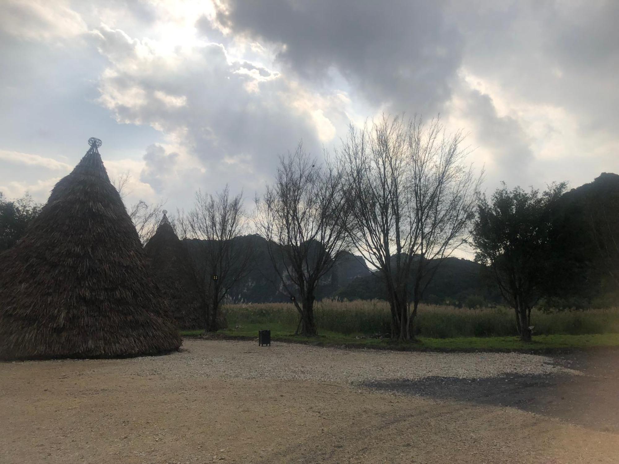 Truong Son Luxury Homestay นิญบิ่ญ ภายนอก รูปภาพ